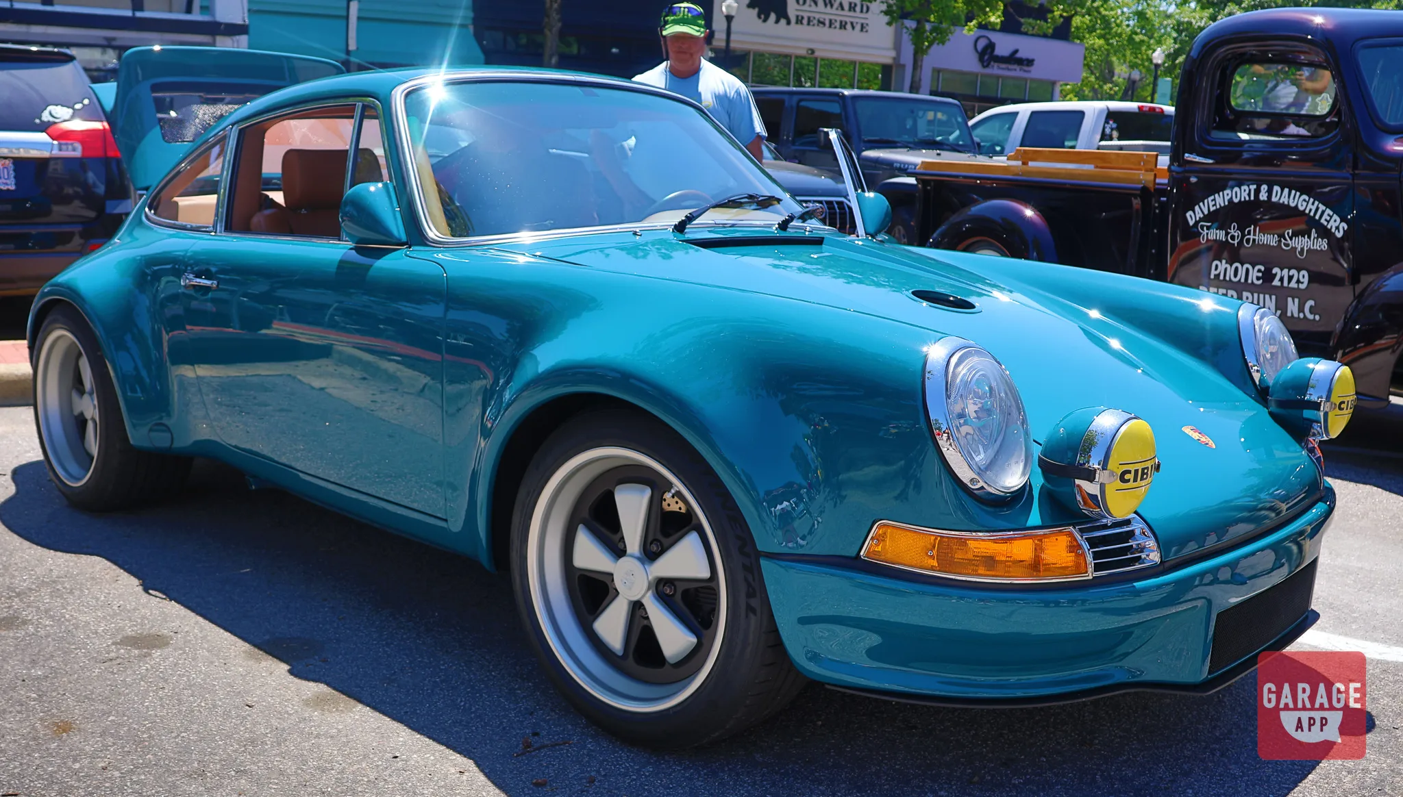 Front three-quarter view of a Singer Vehicle Design Porsche 911 showcasing classic air-cooled styling and modern engineering.