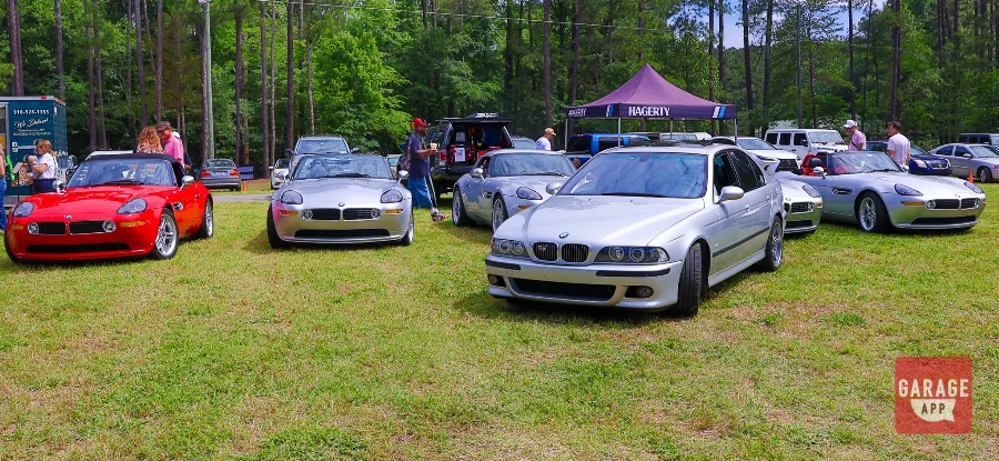 BMW Z8 roadsters and a BMW E39 M5 featured at the Europäisch gathering.