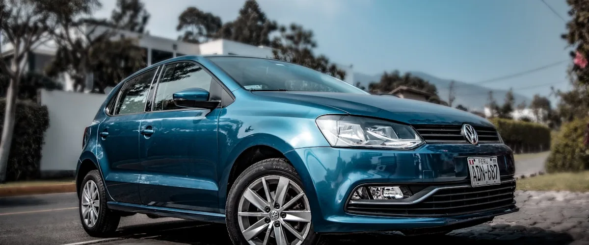 How to Use CarPlay and Android Auto for Group Drives in 2026